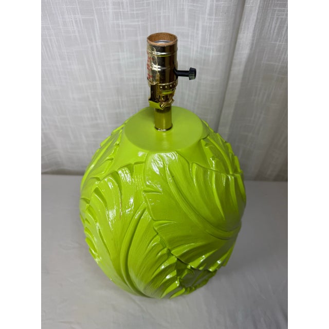Palm Beach Regency Solid Plaster Palm Leaf Key Lime Green Table Lamp - Newly Painted For Sale - Image 4 of 5