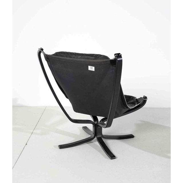 Set of Armchair with Footrest by Sigurd Ressell for Poltrona Frau, 1980 For Sale - Image 3 of 5