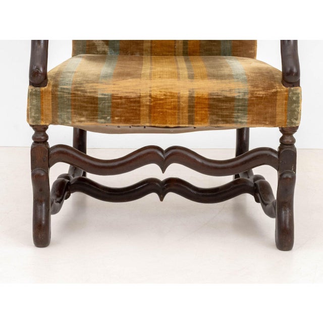 17th Century Louis XIII Walnut and Velvet Upholstery Fauteuils, 17th Century, Pair For Sale - Image 5 of 7