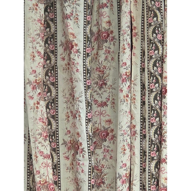 A charming antique French early 20th century, perhaps 1920s, large cotton single curtain panel. Made of a soft cream...