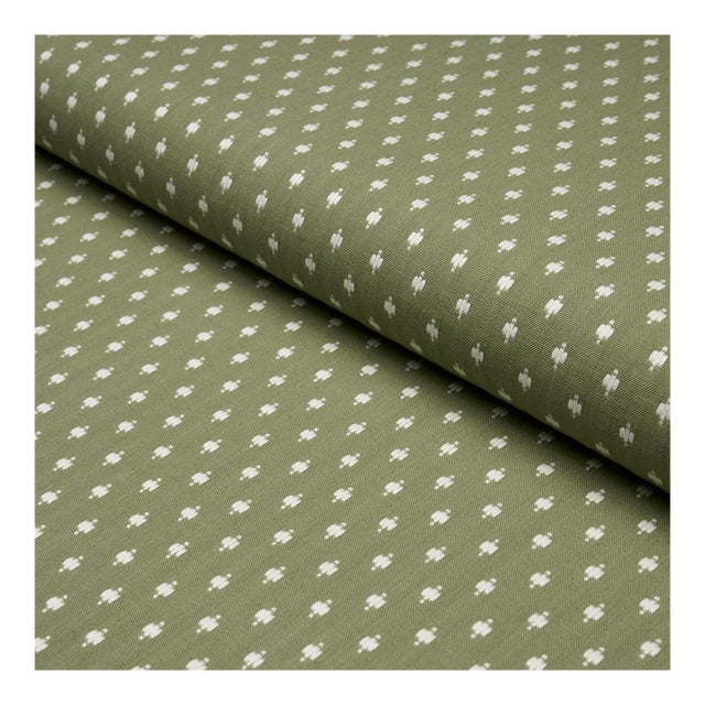 Sample - Schumacher Barlow Fabric in Moss For Sale