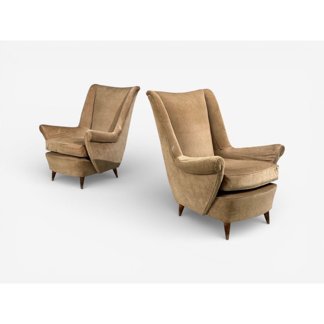 Paolo Buffa Style, Italian Mid-Century Modern, Wingback Lounge Chairs, Fabric, Wood, Italy, 1950s Pair of modernist lounge...