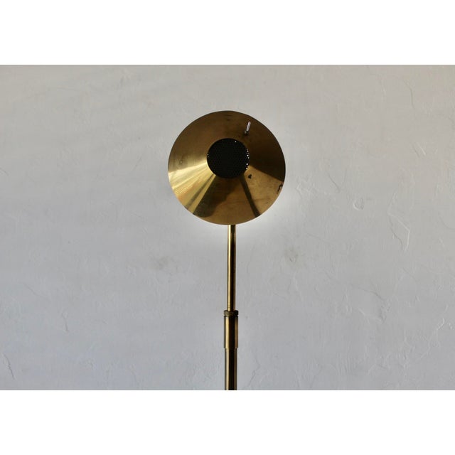 1980s 1980s Koch and Lowy Telescoping Brass Floor Lamp Conical Shade Detail Vintage Modern For Sale - Image 5 of 18