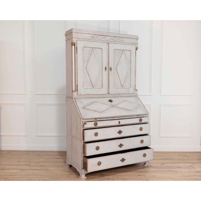 18th Century Fine Swedish three-part bureau with charming carvings and marble-painted columns For Sale - Image 9 of 11