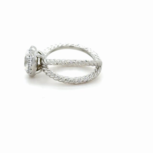 Contemporary David Yurman, 1.24 Carat Round Brilliant Diamond Crossover Cable Engagement Ring, Size 3.75 For Sale - Image 3 of 8