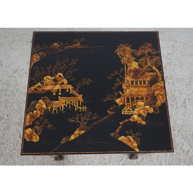 Chinoiserie Chinoiserie Gold & Black Lacquer Occasional Lamp Table For Sale - Image 3 of 13