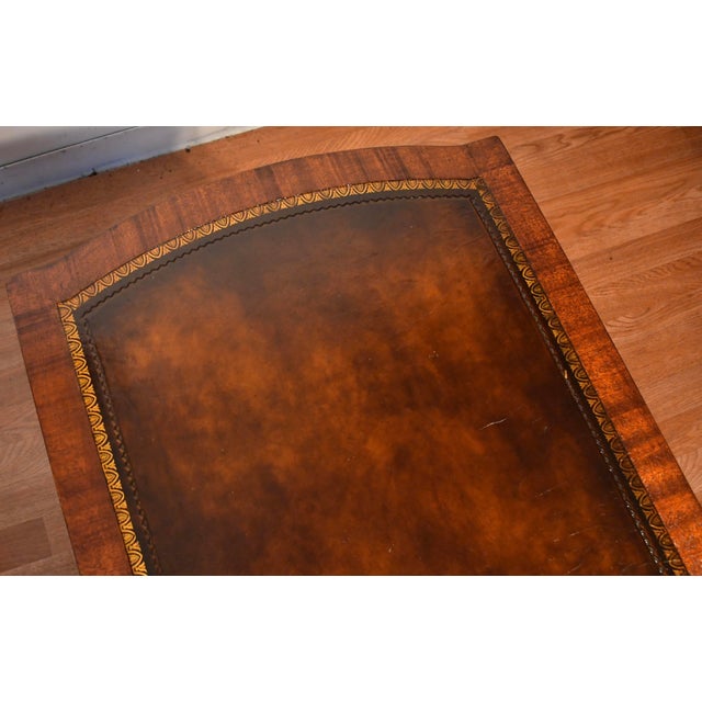 Weiman 1930s Weiman Regency Mahogany & Leather Top Pair of Side Tables / End Tables For Sale - Image 4 of 14