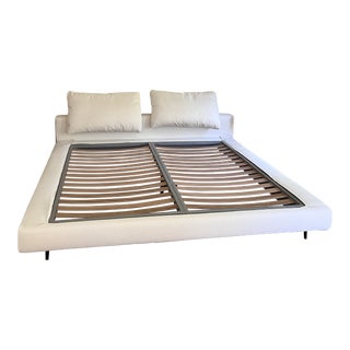 Owen Cotton Linen King Bed by Giuseppe Vigano for Bonaldo For Sale