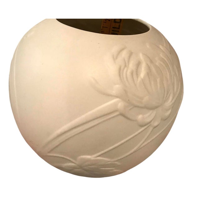 Contemporary Vintage Gorham Fine China Bowl/Vase Done in Relief For Sale - Image 3 of 6