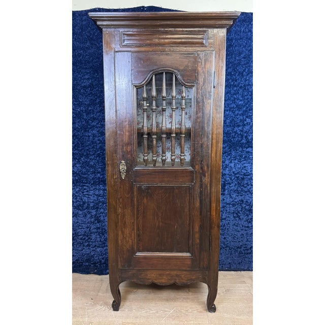 Brown Louis XV Hosiery in Oak, 1750 For Sale - Image 8 of 8