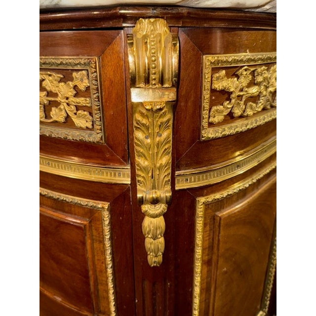 Antique French Louis XVI Style Mahogany and Gilt Bronze Commode For Sale In Dallas - Image 6 of 7