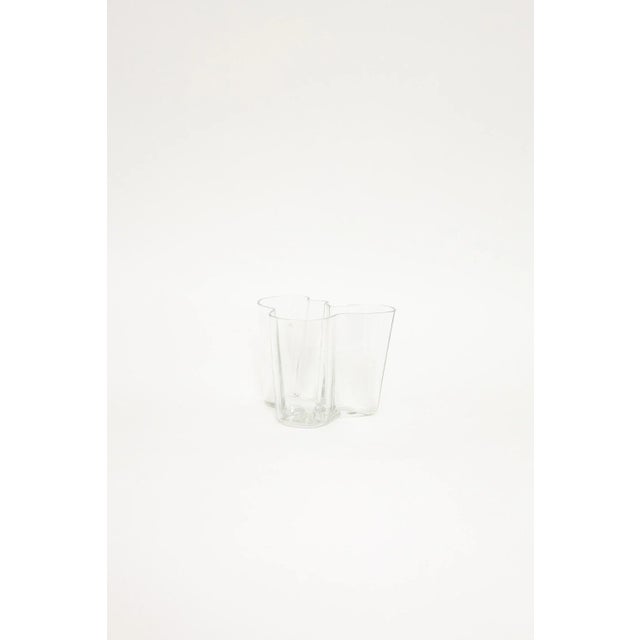 Mid-Century Modern Model 3030 Savoy Vase by Alvar Aalto for Iittala, Finland, 1960s For Sale - Image 3 of 12
