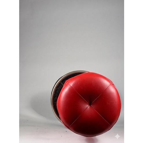 This 1970s bar stool is a classic example of industrial design applied to the furnishings of bars and private residences...