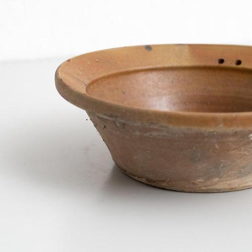 Brown Early 20th Century Rustic Ceramic Plate Vase in Earth Tone For Sale - Image 8 of 13