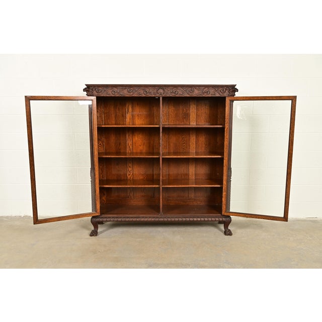 Late 19th Century R. J. Horner Style Victorian Oak Double Bookcase With Carved Lion Heads and Paw Feet, Circa 1890s For Sale - Image 5 of 13