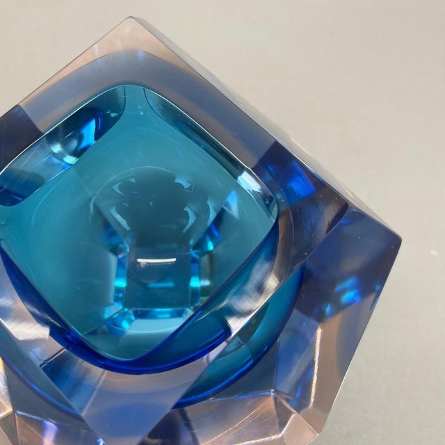 Murano Glass Faceted Diamond Sommerso Bowl by Flavio Poli, Italy, 1970s For Sale - Image 13 of 18