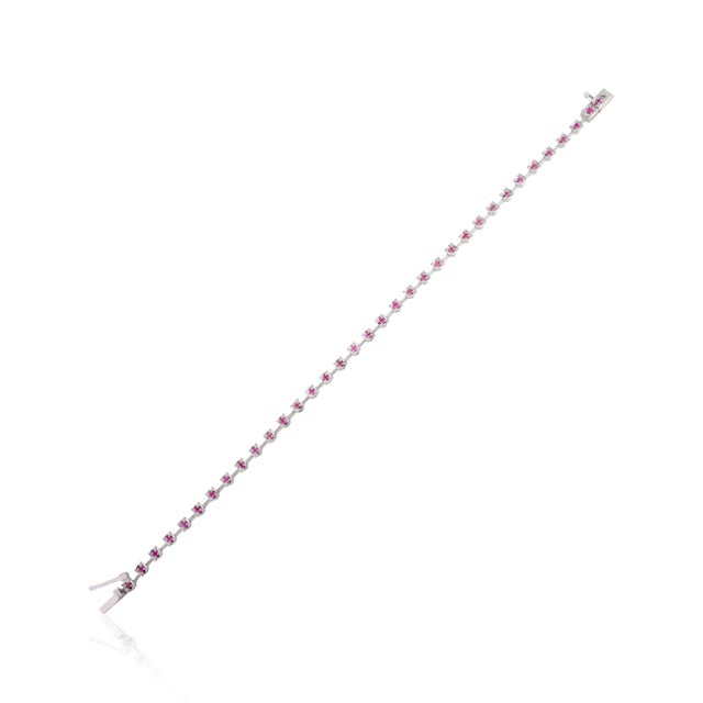 Modern 18k White Gold Round Ruby Modern Tennis Bracelet by VRJewels For Sale - Image 3 of 11