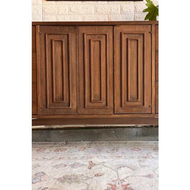 Broyhill Broyhill Sculptra Mid-Century Modern 9 Drawer Lowboy Dresser | Dark Walnut Refinish | 1960s, Attributed For Sale - Image 4 of 12