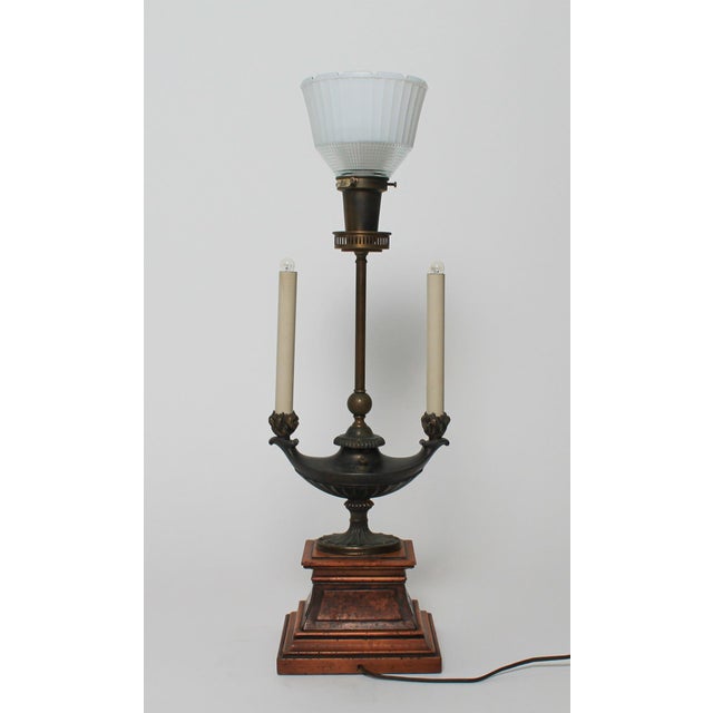 Vintage Stiffel Neoclassical-Style Brass Bouillotte-Style Table Lamp For Sale In Milwaukee - Image 6 of 15
