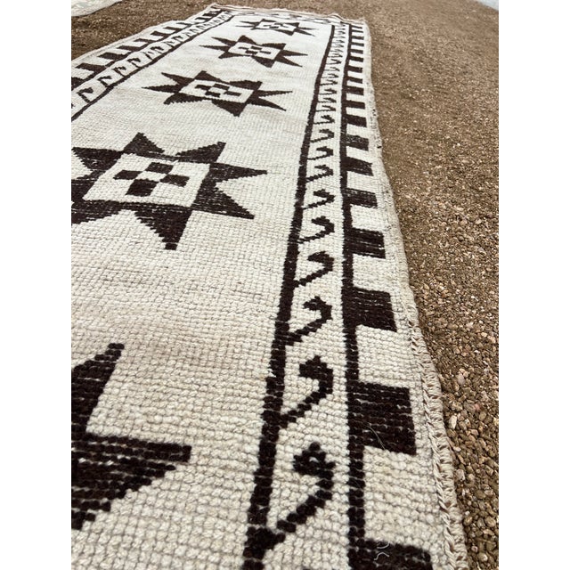 Vintage 1950s Kurdish, Tribal Organic Wool Geometric Pattern, Runner Rug For Sale - Image 4 of 7