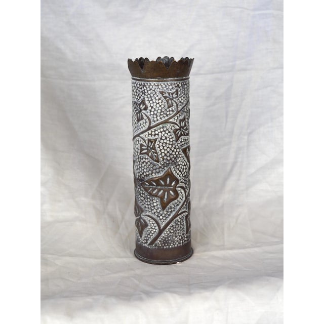 Art Nouveau 1915 French World War I Brass Shell Casings Vases With Leaves Pattern and Serrated Neck For Sale - Image 3 of 11