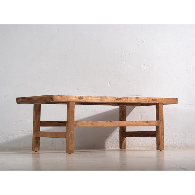 Antique low living room table (c.1900) Dimensions: Width: 131 cm Depth: 58 cm Height: 45 cm Style: Qing Materials and...