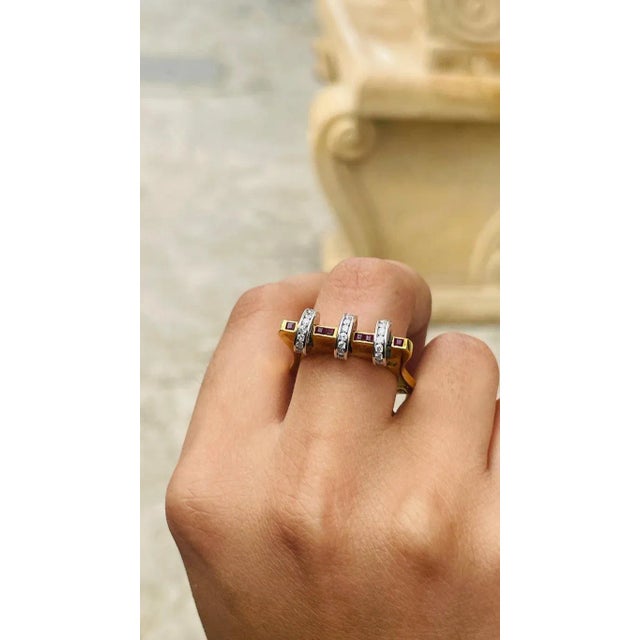 18k Solid Gold Contemporary Ruby Diamond Spinner Band Ring Size 7 For Sale In New York - Image 6 of 10