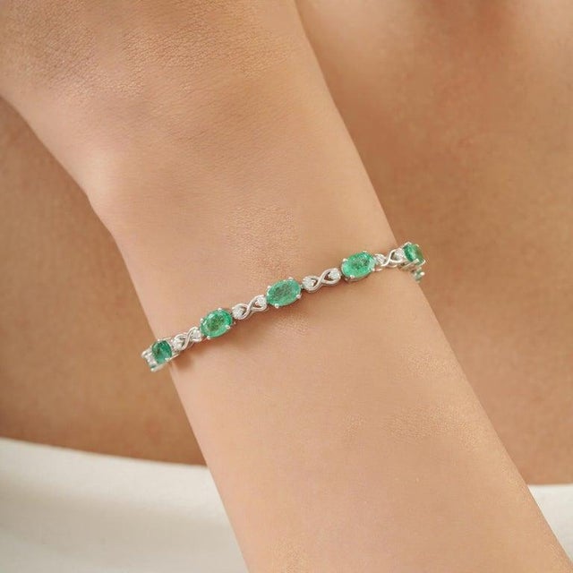 Handcrafted Emerald & Diamond Infinity Link Bracelet in 925 Sterling Silver For Sale - Image 13 of 14