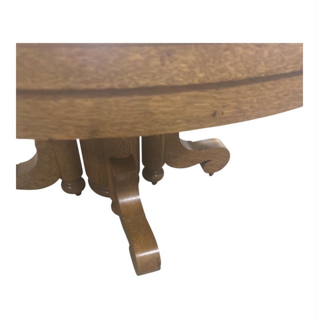 1910s Antique Quarter Sawn Oak Round Dining Table 54" Diameter - Circa 1910 For Sale - Image 5 of 6