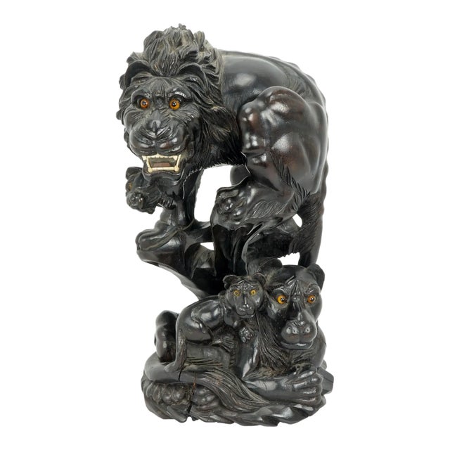 Vintage Japanese Large Carved Wood Sculpture Okimono Lion With Cubs – 20th C For Sale