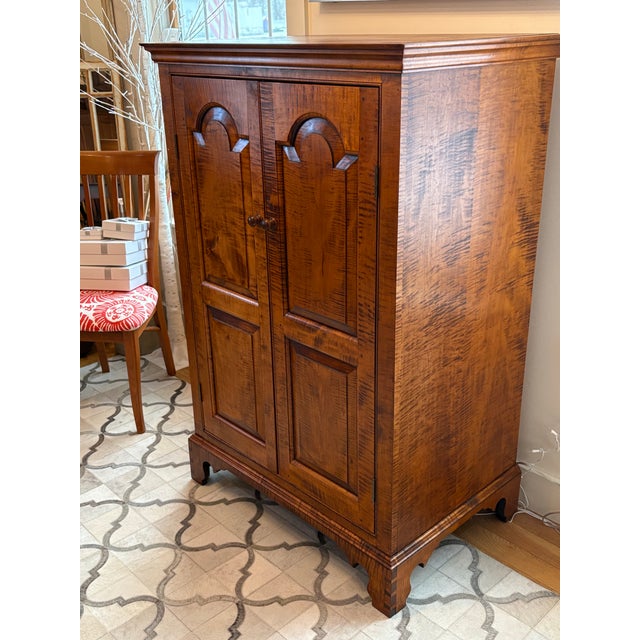 2000 - 2009 Estate Dr Dimes Tiger Maple Console Cupboard For Sale - Image 5 of 11