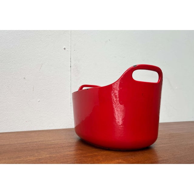 Mid-Century Modern Red Enamel Cast Iron Pot by Timo Sarpaneva for Rosenlew of Finland, 1960s For Sale - Image 13 of 18