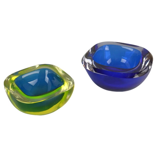 Murano Submerged Glass Bowls attributed to Flavio Poli for Seguso, Italy, 1960s, Set of 2 For Sale