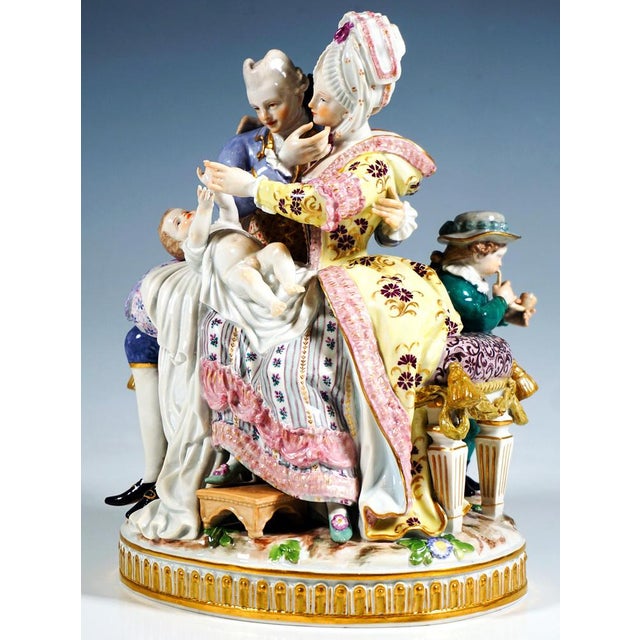 1920s Rococo The Happy Parents Genre Group attributed to M.V. Acier for Meissen, Germany, 1924-1934 For Sale - Image 5 of 9