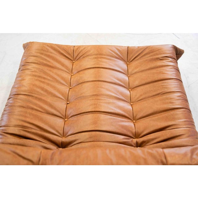 Togo Chaise Lounge in Pine Leather by Michel Ducaroy for Ligne Roset, 1974 For Sale - Image 15 of 18
