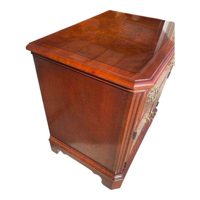 Drexel Heritage Drexel Chippendale Collection Cherry Flame Mahogany Nightstand Pair For Sale - Image 4 of 5