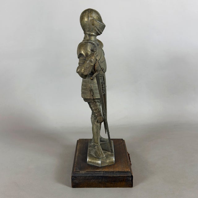 Vintage Medieval Knight Statue in Armor with Sword and Shield on Wooden Base from Artigianale, 1950s For Sale - Image 3 of 11