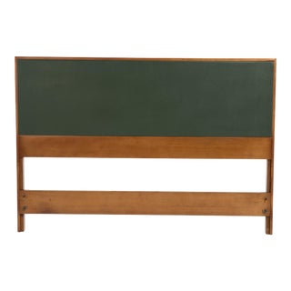 190s Mid-Century Modern Paul McCobb for Winchendon Planner Group Full Size Headboard For Sale