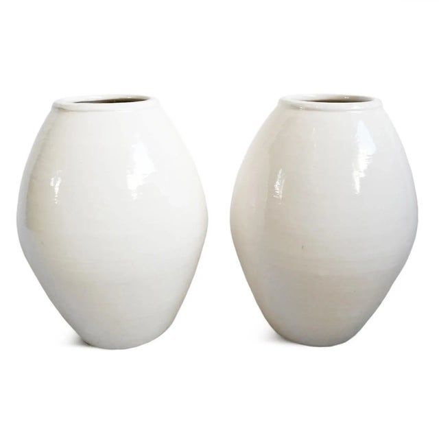 Late 20th Century Asian Modern Vintage White Milk Oblong Ceramic Vase For Sale - Image 5 of 8
