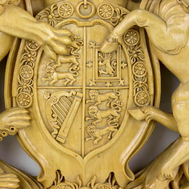 Mid 20th Century English Georgian Style (18th/19th Century) Wall Shield Carving Depicting a Unicorn and Lion With Family Crests. For Sale - Image 5 of 11