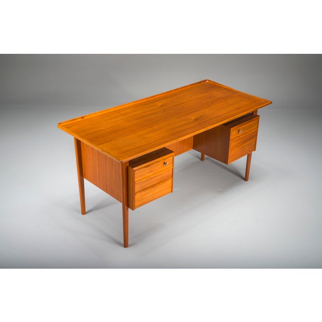 Danish Teak Desk by Peter Lovig Nielsen for Hedensted Mobelfabrik, 1974 For Sale - Image 11 of 18