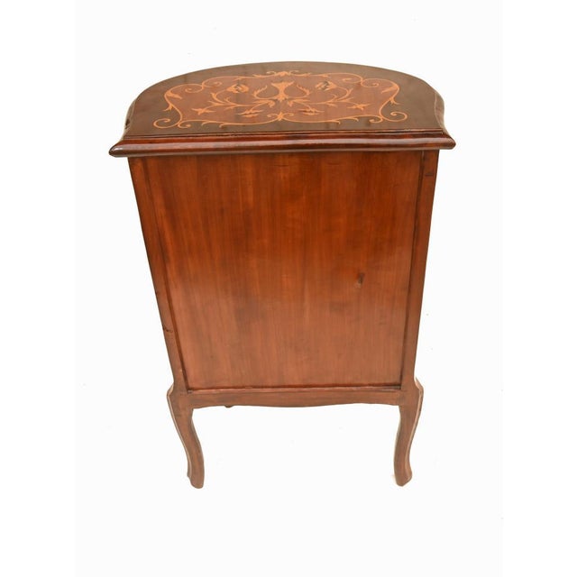 French Louis XV Revival Inlaid Nightstands, Set of 2 For Sale - Image 4 of 10