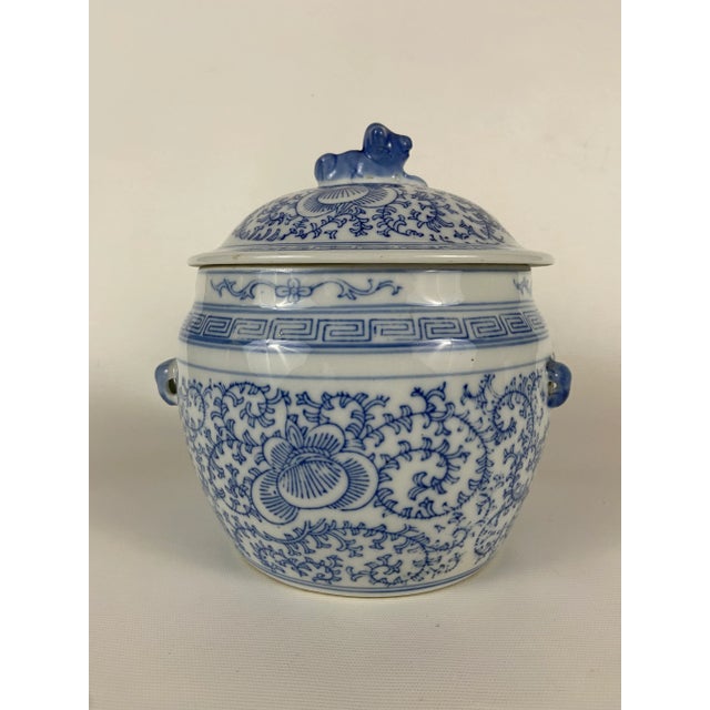 Chinoiserie Blue and White Chinese Porcelain Covered Hot Pot For Sale - Image 3 of 8