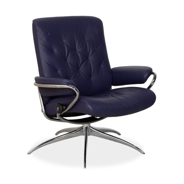 Animal Skin Set of Metro Leather Recliner with Ottoman from Stressless For Sale - Image 7 of 18