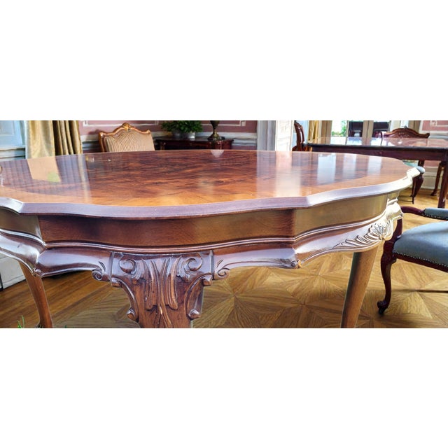 Antique Early 20th Century Louis XVI French Oval Dining Table in Walnut & Mahogany For Sale - Image 5 of 13