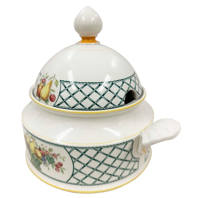 Basket by Villeroy and Boch is a striking dinnerware pattern featuring a charming fruit basket design accentuated with a...