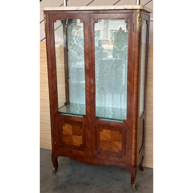 Late 19th Century Louis XVI Style Showcase Vitrine in Walnut with Geometrical Marquetry For Sale - Image 17 of 18