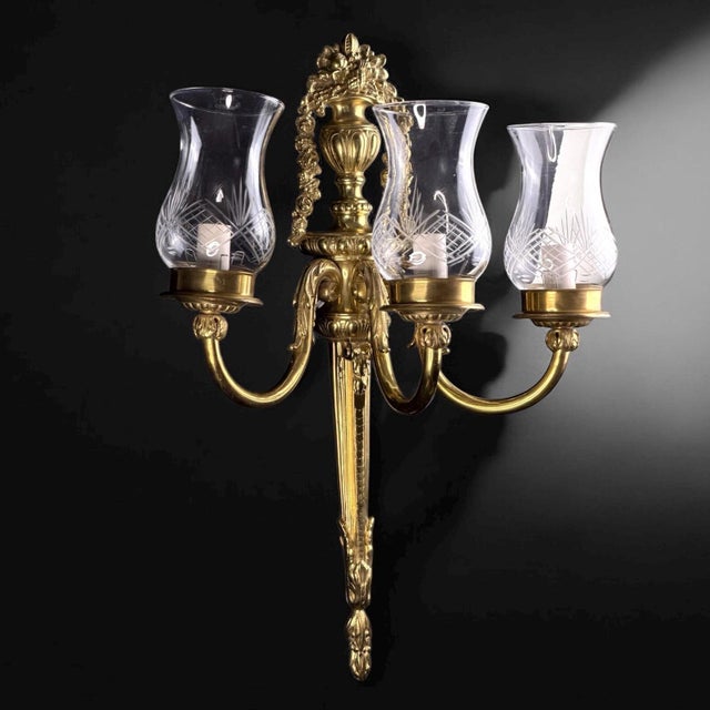 Vintage French Louis XVI Style Gilt Bronze Wall Sconce, 1950s For Sale - Image 11 of 11