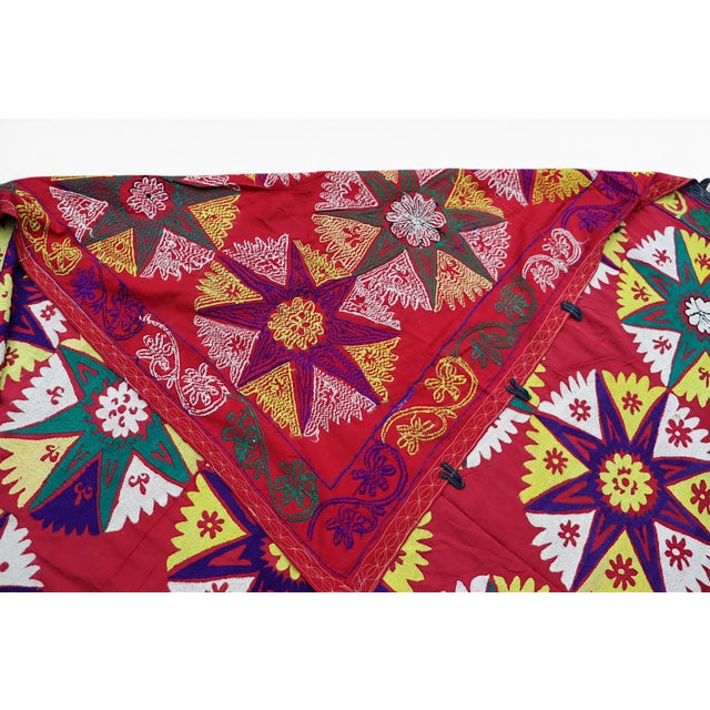 Vintage Hand Embroidered Suzani Wall Hanging, 1920s For Sale - Image 18 of 18
