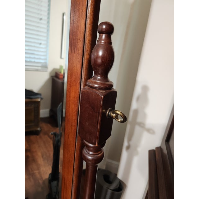 American 1990s Cheval Mirror Cherry or Mahogony Wood American Drew For Sale - Image 3 of 4